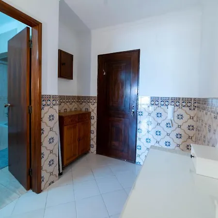 1 Bela Vista Apartment *